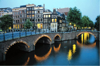 amsterdam-bridge.jpg