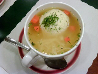 bens-best-matzoh-ball-soup.jpg