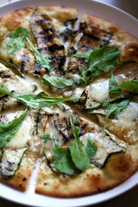 fennel-pollen-pizza.jpg