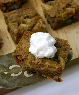 chunky-apple-snack-cake