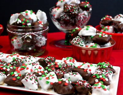 holiday-peanut-butter-filled-pretzels-5