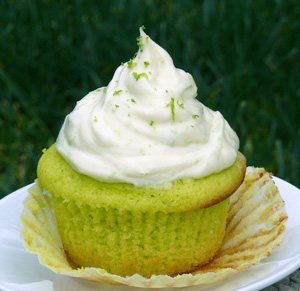 stpatscupcake2.jpg