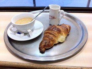 croissant-in-france-300x224