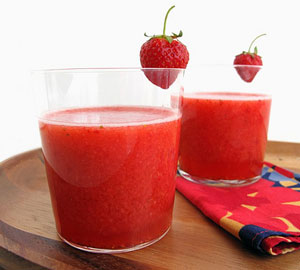 strawberryaguafresca.jpg