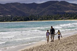 hawaiiobamakailuabeach2.jpg