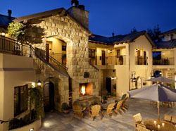 weddings_courtyard.jpg