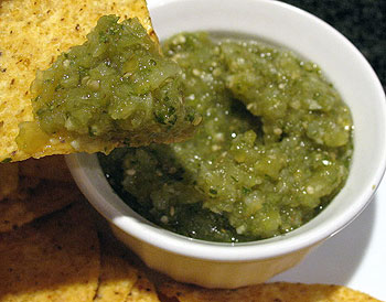 tomatillosalsa_close.jpg