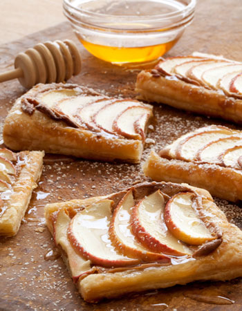 apple-peanut-butter-tart