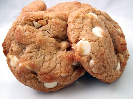 roseannebarrmacadamianutcookies.jpg
