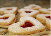 shortbreadwwhitechocnraspfront.jpg