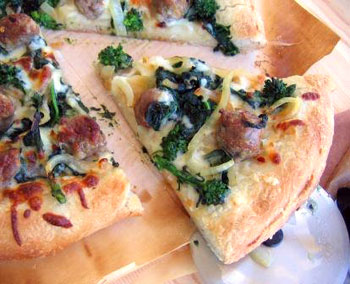 sausagerabepizza.jpg