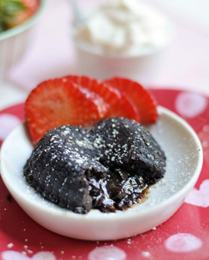cake.moultonchoc.cake-open.sm -1
