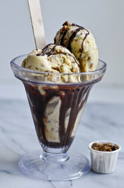 icecream.butter.pecan_.cup-sm.jpg