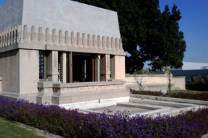 Vino and Views at the Hollyhock House