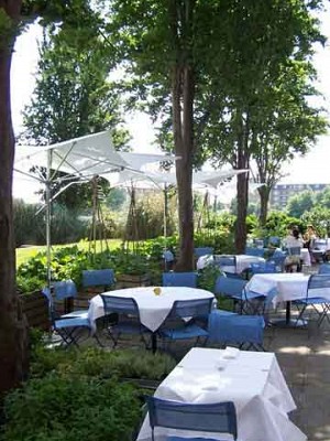 River_cafe2